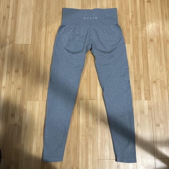NVGTN Grey OG Contour Seamless Leggings sz M - Picture 5 of 6